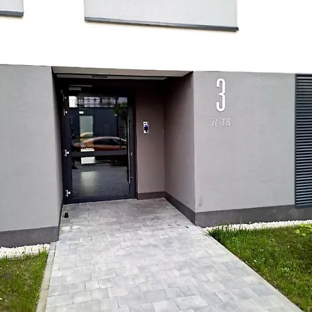 Sunny & Modern 2 Beds Spacious Air-conditioned Varsó