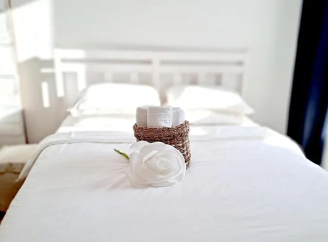 Sunny & Modern 2 Beds Spacious Air-conditioned Apartamento Varsóvia