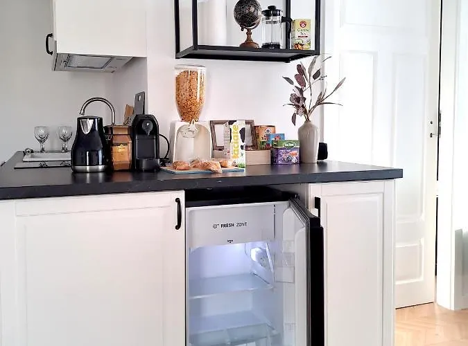 Sunny & Modern 2 Beds Spacious Air-conditioned Apartamento